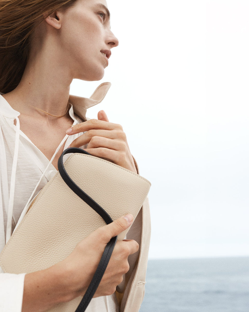 Clara Bag: Oat / Black with Gold
