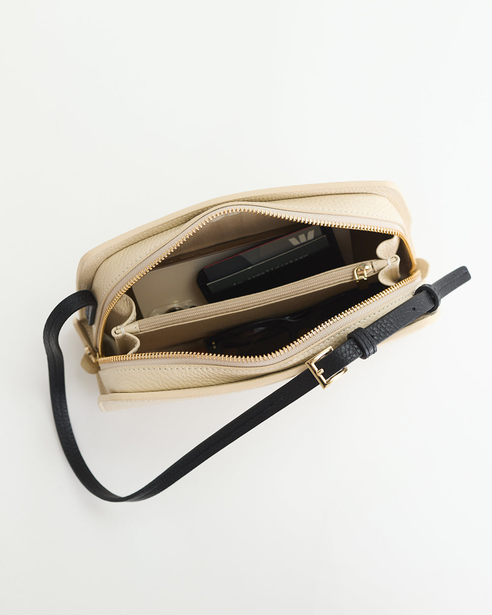 Clara Bag: Oat / Black with Gold